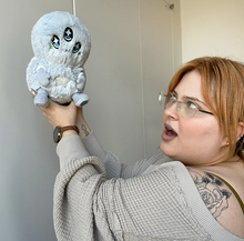 Load image into Gallery viewer, Mini Squishable Grey Alien