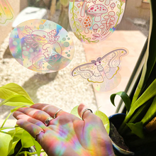 Load image into Gallery viewer, Alien UFO Suncatcher Cling