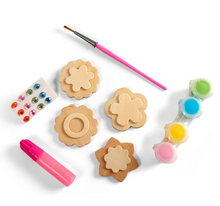 Load image into Gallery viewer, Created by Me! Flower Magnets Wooden Craft Kit - Melissa & Doug