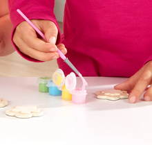 Load image into Gallery viewer, Created by Me! Flower Magnets Wooden Craft Kit - Melissa & Doug