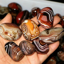 Load image into Gallery viewer, Banded Agate