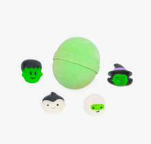 Load image into Gallery viewer, Halloween Surprise Bath Bombs
