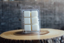 Load image into Gallery viewer, Flint Candle Co. 3.5 oz Wax Melts - Choose Your Scent
